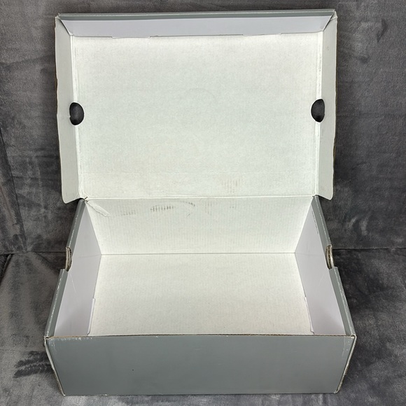 🔥🔥🔥Air Jordan 13 RETRO “HYPER ROYAL” Size: 13🔥🔥🔥 - Picture 13 of 13